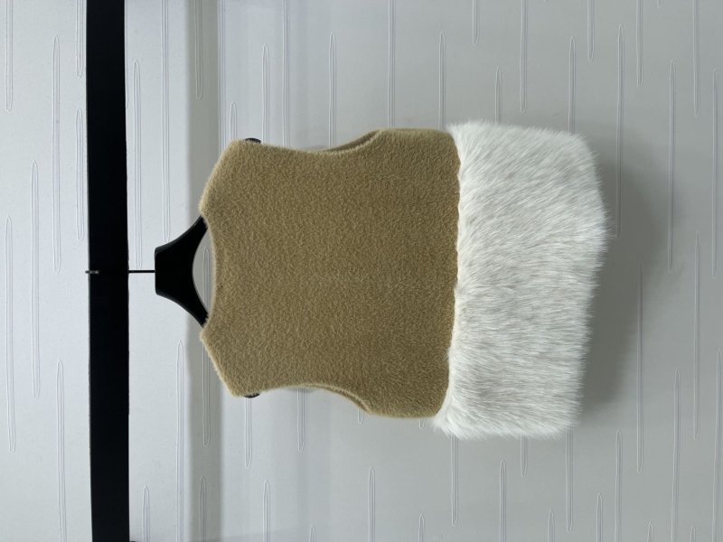 Ch**el outwear